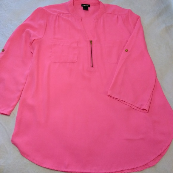 Rue21 Tops - Rue21  Blouse size M